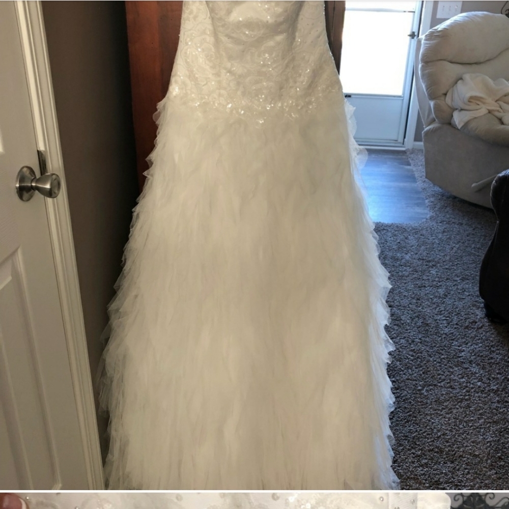Wedding Dress - Size 10. Style SWG438